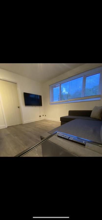 Modern 2 Bed Apartment & Free Parking Canterbury Exterior foto